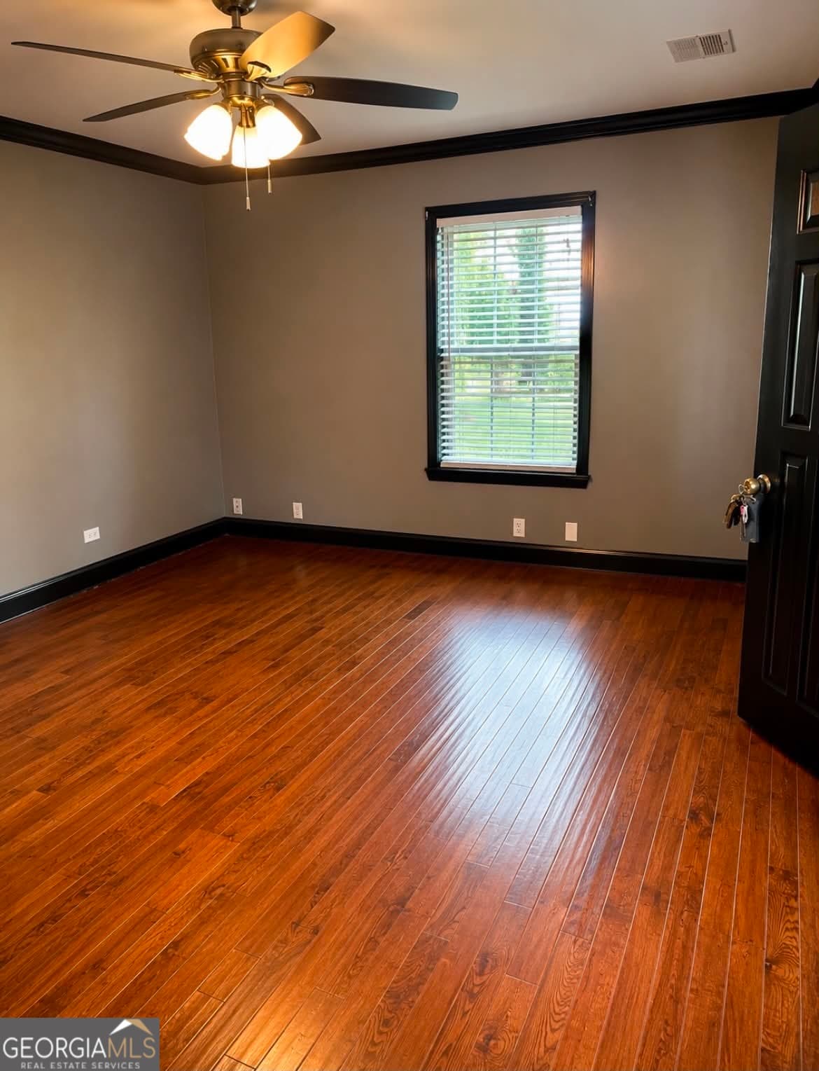 3 bedroom, 2 bathroom, 1,394 sq ft single family residence for sale at 701 N Duke Street, Lafayette, GA 30728 — photo 10