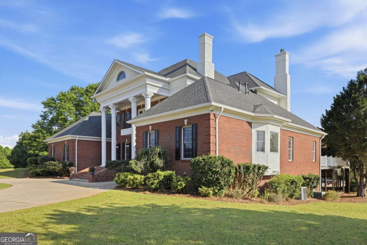 5 bedroom, 3.5 bathroom, 4,544 sq ft farm for sale at 1202 Hodges Circle, Mansfield, GA 30055 — photo 6