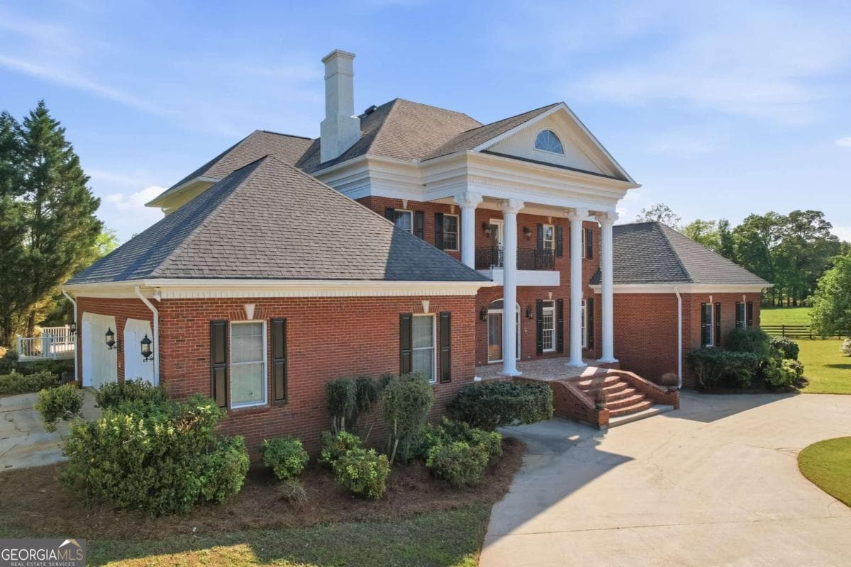 5 bedroom, 3.5 bathroom, 4,544 sq ft farm for sale at 1202 Hodges Circle, Mansfield, GA 30055 — photo 4