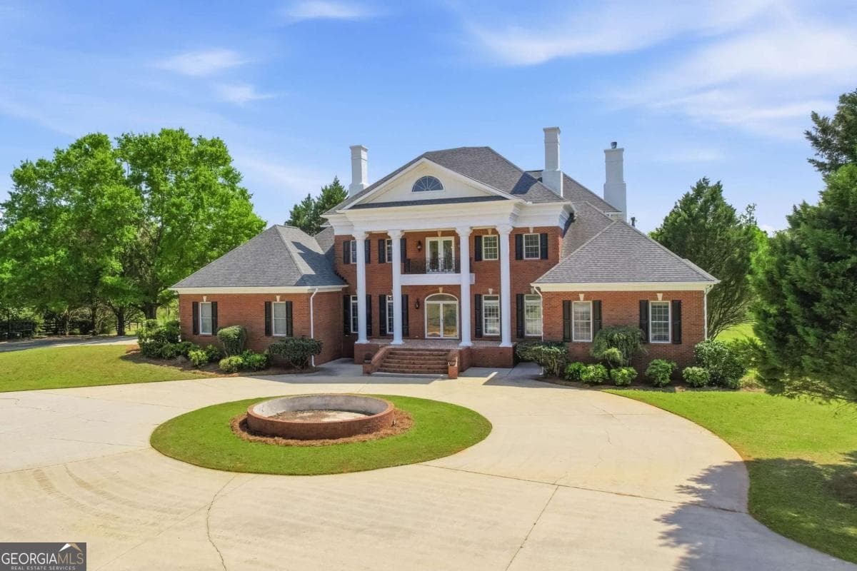 5 bedroom, 3.5 bathroom, 4,544 sq ft farm for sale at 1202 Hodges Circle, Mansfield, GA 30055 — photo 8