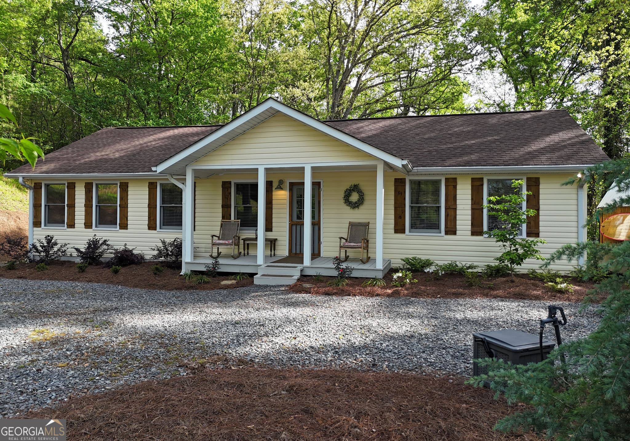 3 bedroom, 2 bathroom, 1,356 sq ft single family residence sold at 61 Bradley Street, Blue Ridge, GA 30513