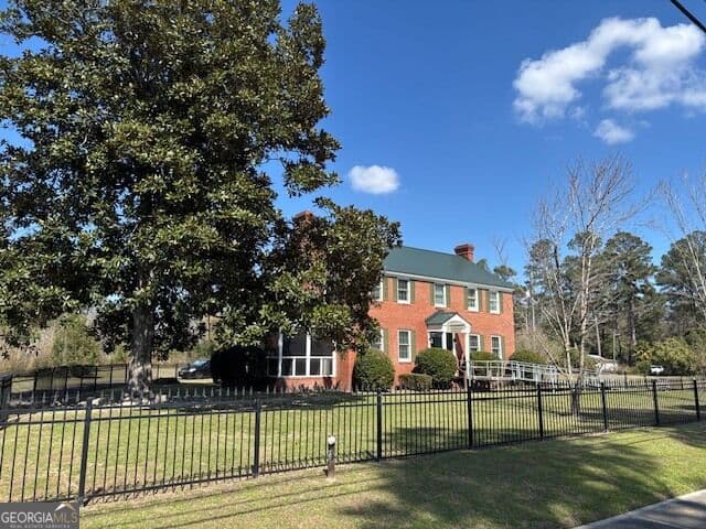 5 bedroom, 3 bathroom, 2,922 sq ft single family residence for sale at 39 E Calhoun Street, Wadley, GA 30477 — photo 8