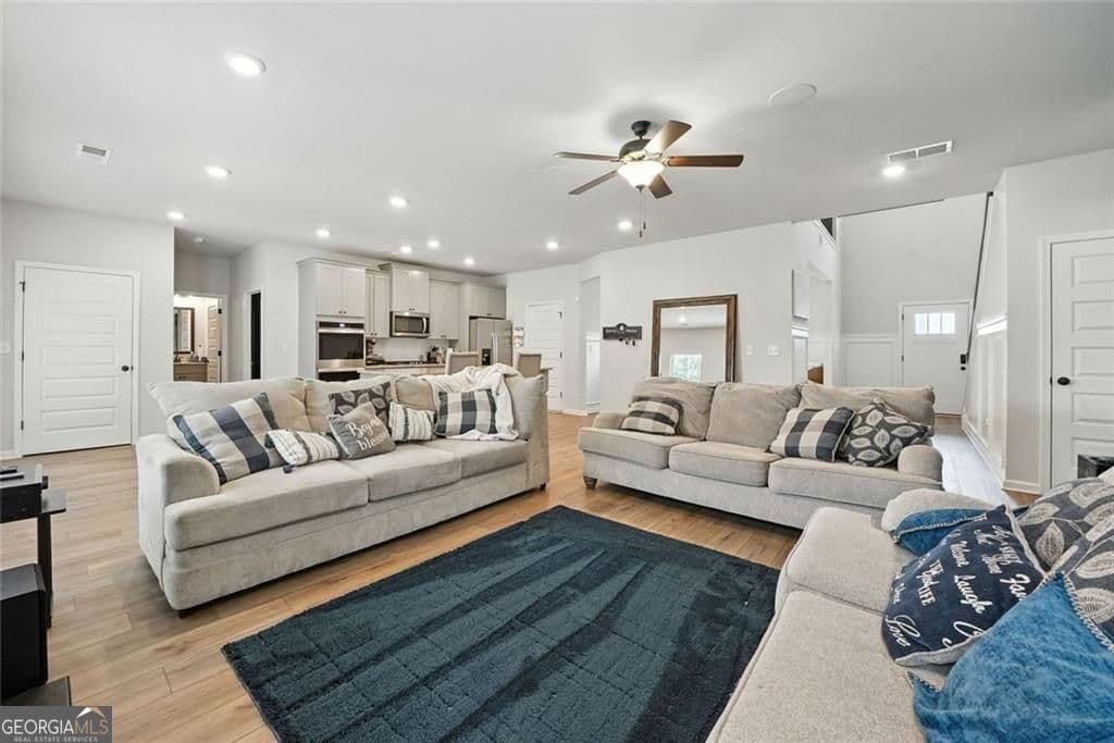 5 bedroom, 4 bathroom, 3,613 sq ft single family residence for sale at 167 Classica Drive, Mcdonough, GA 30252 — photo 9