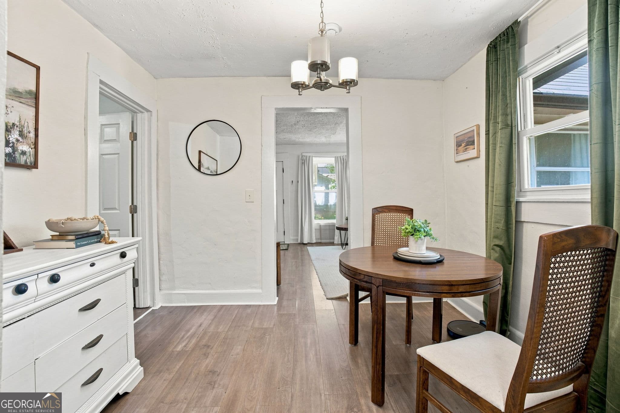 2 bedroom, 1 bathroom, 808 sq ft single family residence for sale at 3383 Lawrence Street, Scottdale, GA 30079 — photo 7