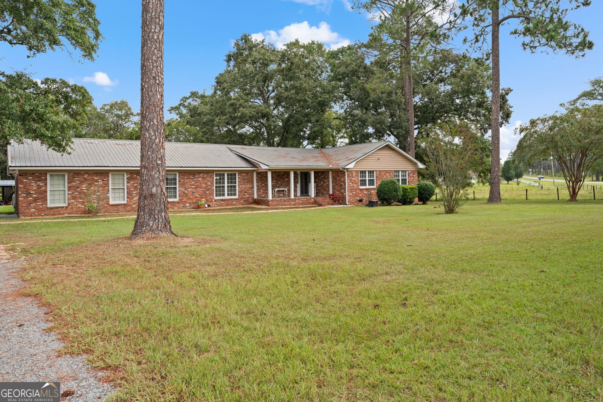 4 bedroom, 4 bathroom, 4,142 sq ft single family residence for sale at 211 Midway Church Road, Cordele, GA 31015 — photo 3