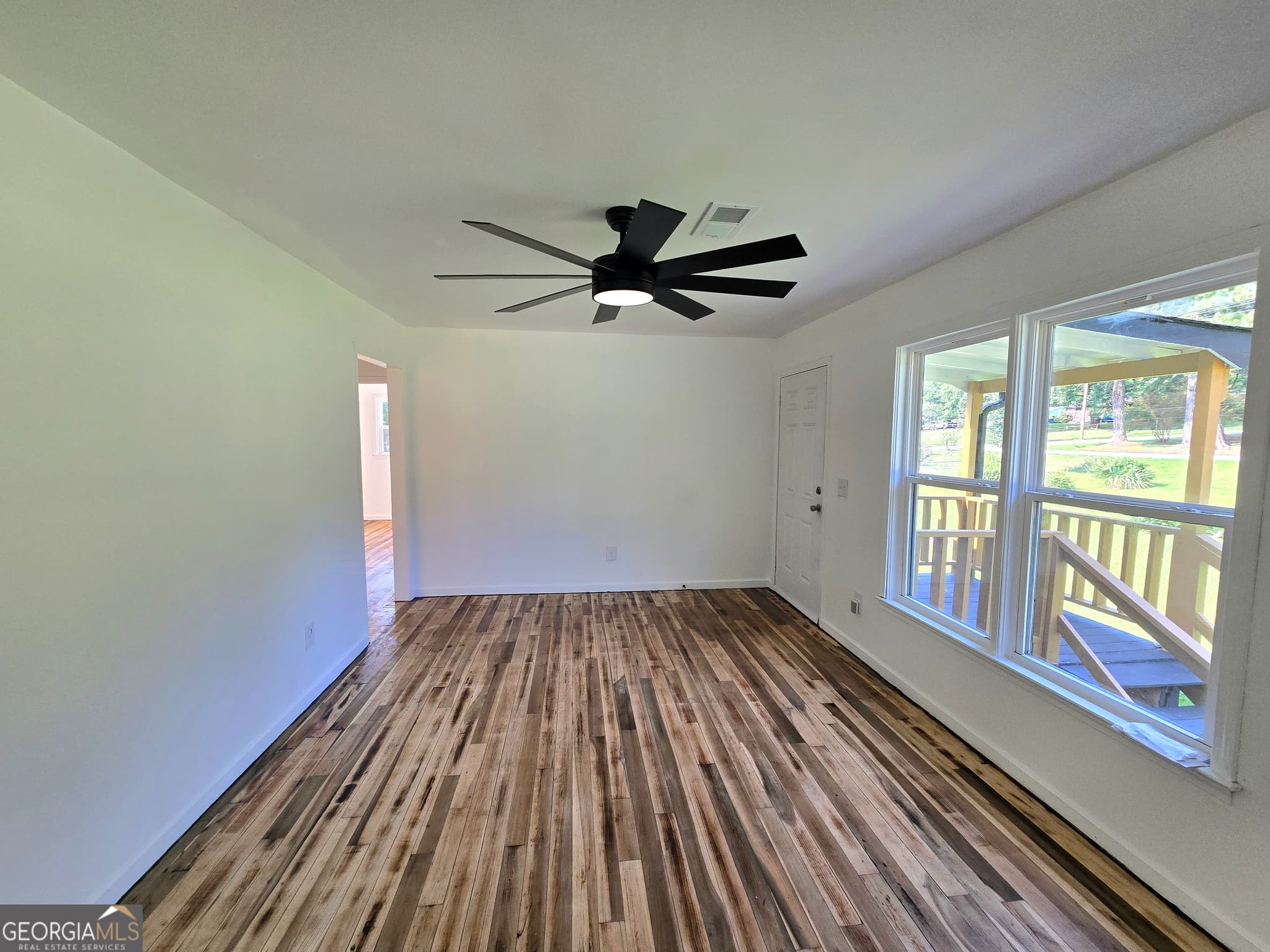 3 bedroom, 1 bathroom, 960 sq ft single family residence for sale at 1190 Johnson Road, Senoia, GA 30276 — photo 5