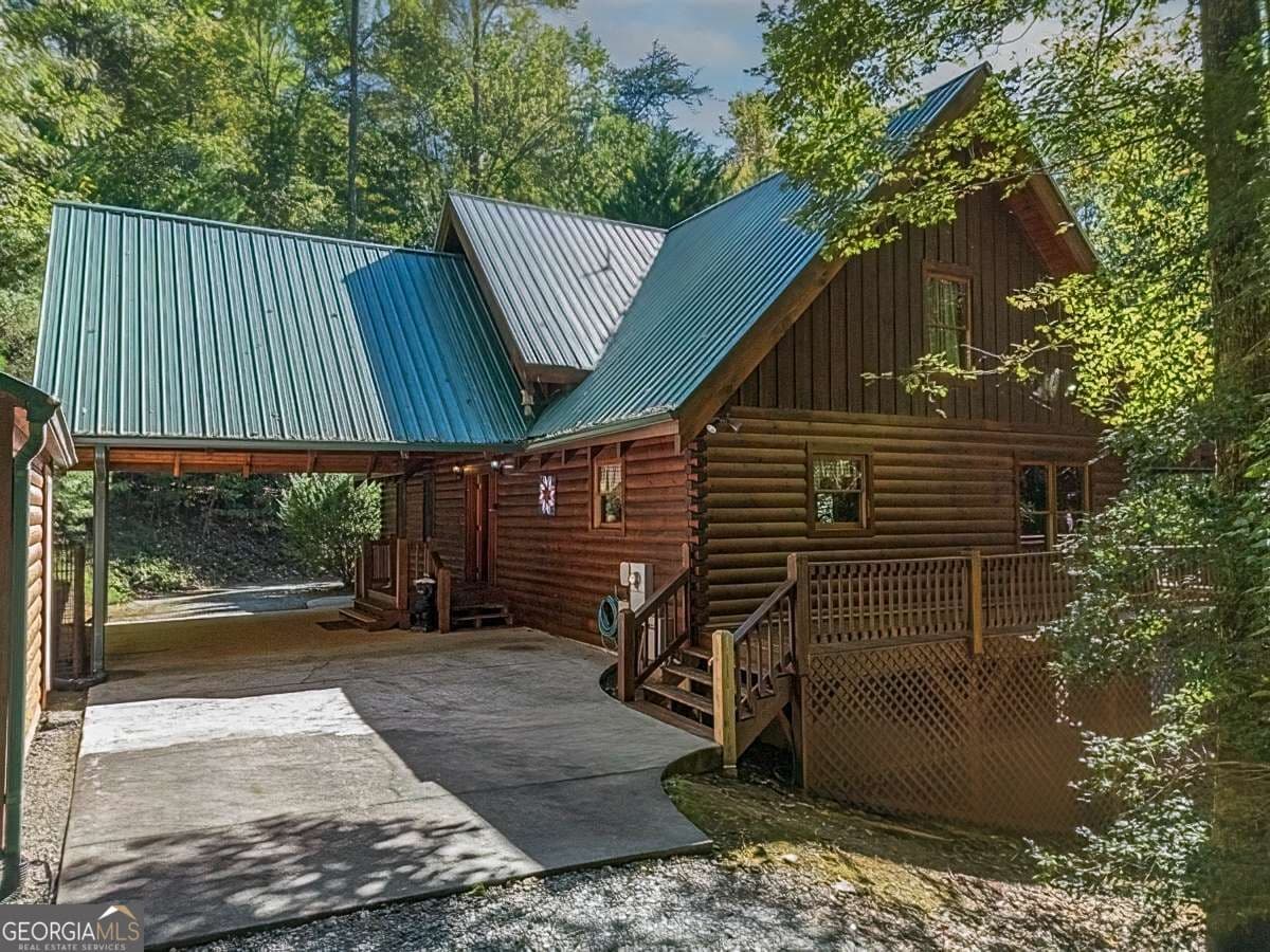 5 bedroom, 3.5 bathroom, 4,232 sq ft cabin,single family residence for sale at 1970 Big Ben Road, Ellijay, GA 30540 — photo 5
