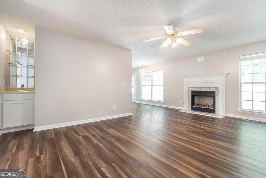5 bedroom, 2.5 bathroom, 2,991 sq ft single family residence for sale at 110 Arbor Climb, Macon, GA 31210 — photo 2