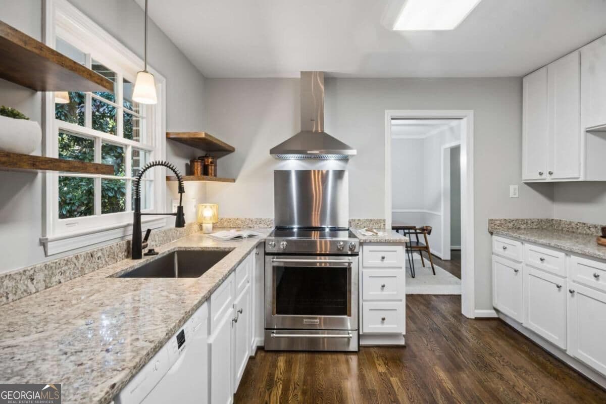 4 bedroom, 2.5 bathroom, 2,378 sq ft single family residence for sale at 2768 Arldowne Drive, Tucker, GA 30084 — photo 5