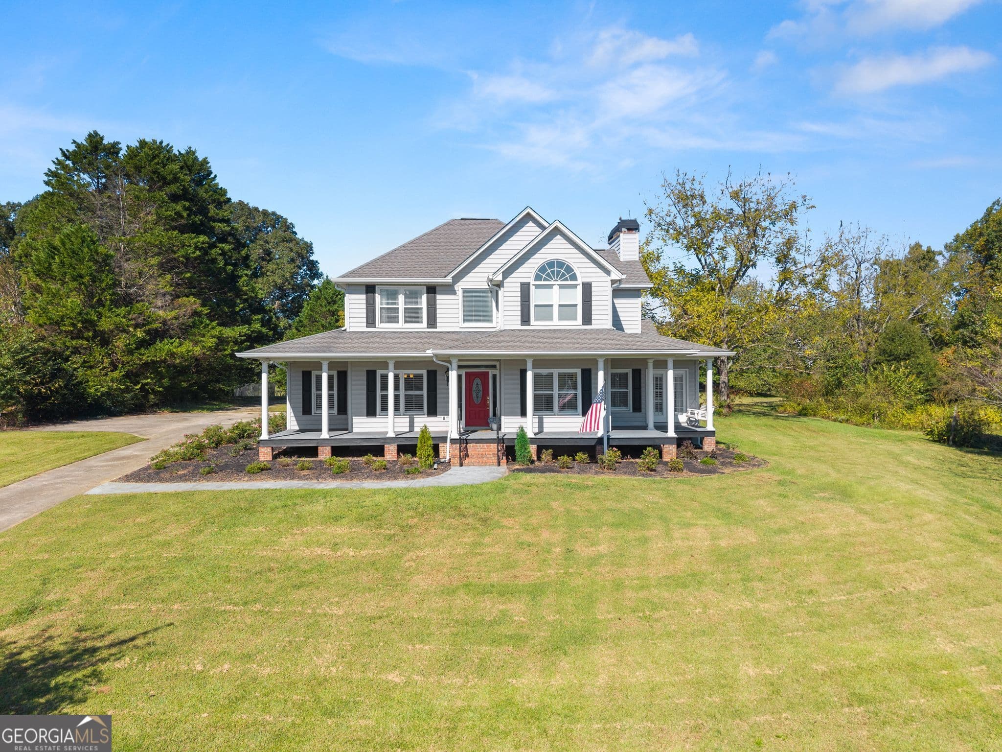 3 bedroom, 2.5 bathroom, 3,010 sq ft single family residence for sale at 5816 Sweetbottom Lane, Clermont, GA 30527 — photo 3
