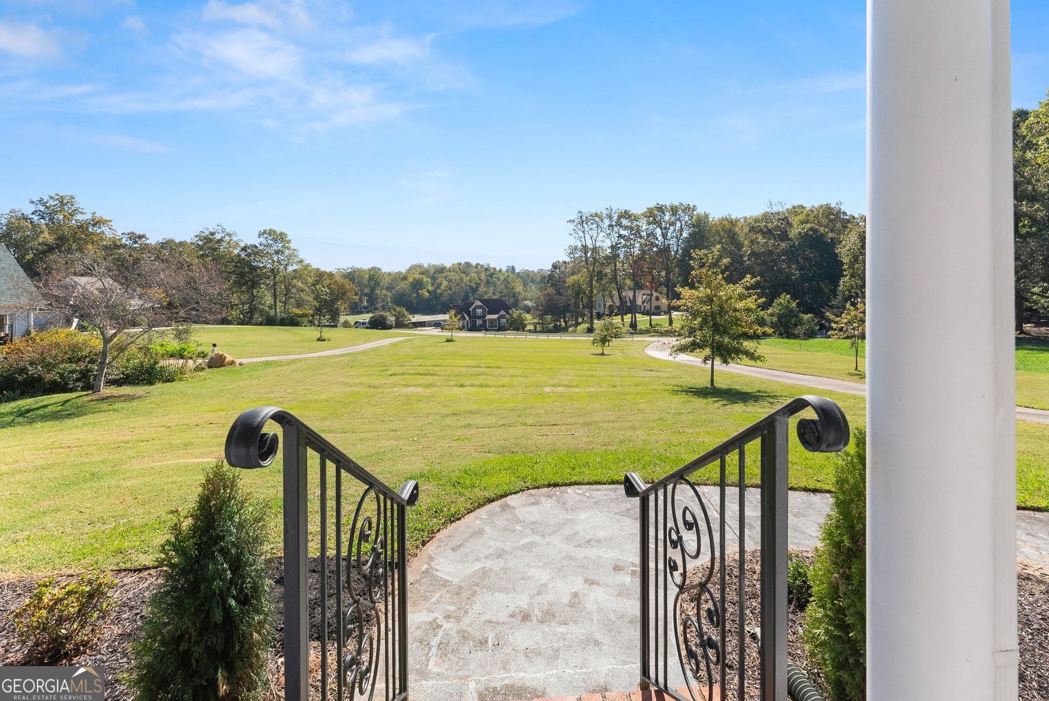 3 bedroom, 2.5 bathroom, 3,010 sq ft single family residence for sale at 5816 Sweetbottom Lane, Clermont, GA 30527 — photo 10