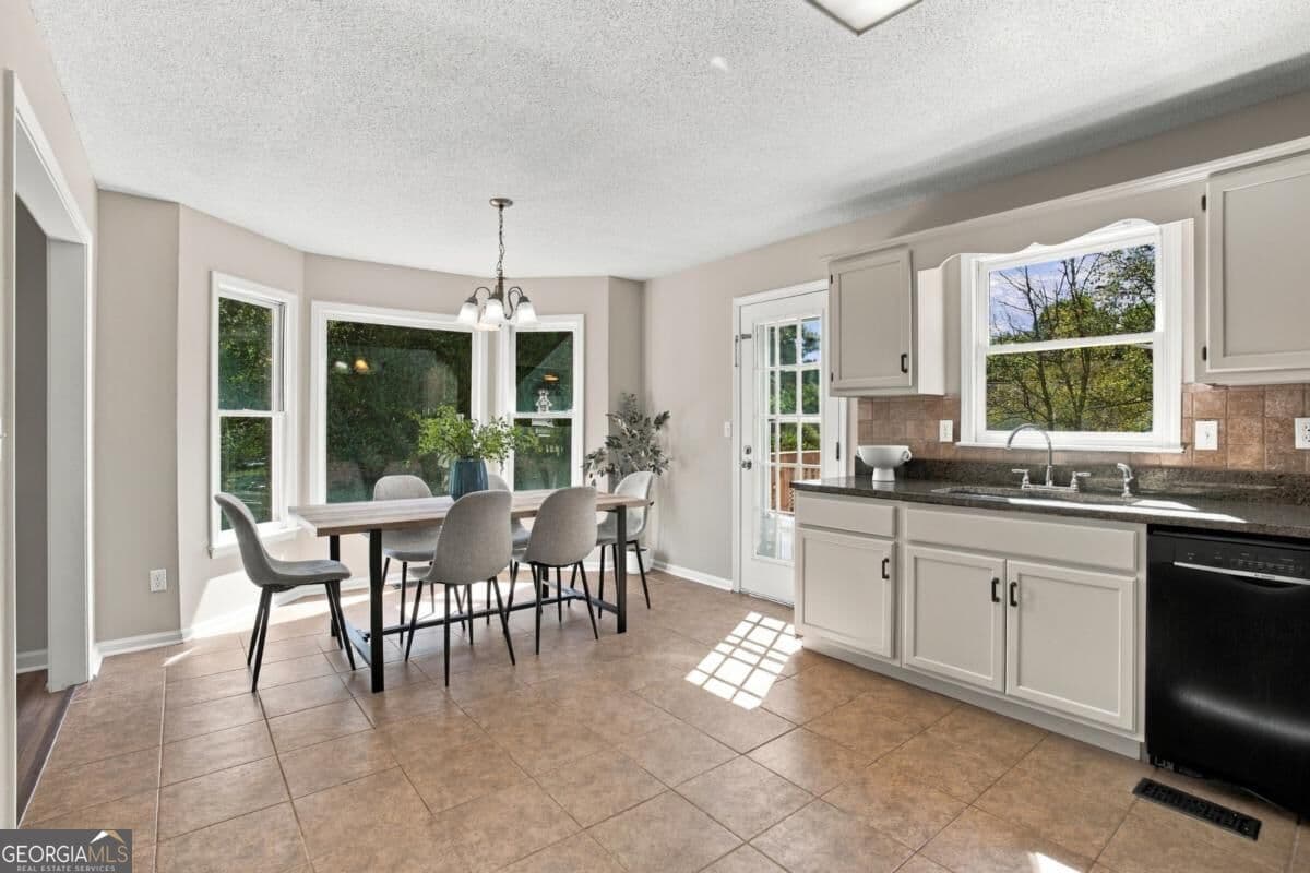 4 bedroom, 2.5 bathroom, 1,955 sq ft single family residence for sale at 53 Cricket Court, Dallas, GA 30157 — photo 8