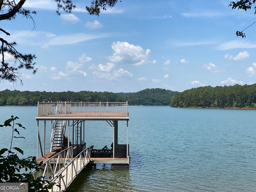 3 bedroom, 2.5 bathroom, 2,210 sq ft single family residence for sale at 455 Chase Landing Road, Martin, GA 30557 — photo 9