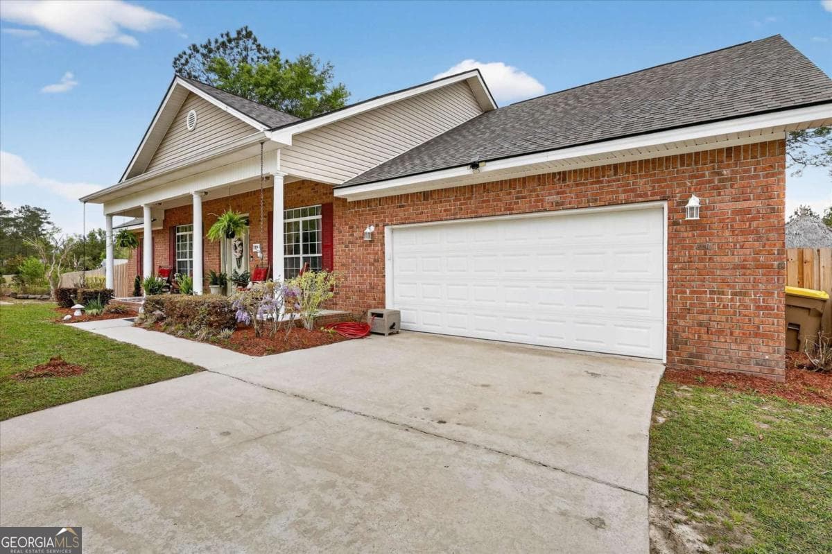 5 bedroom, 3 bathroom, 2,962 sq ft single family residence for sale at 3788 SE Hwy 119, Guyton, GA 31312 — photo 4