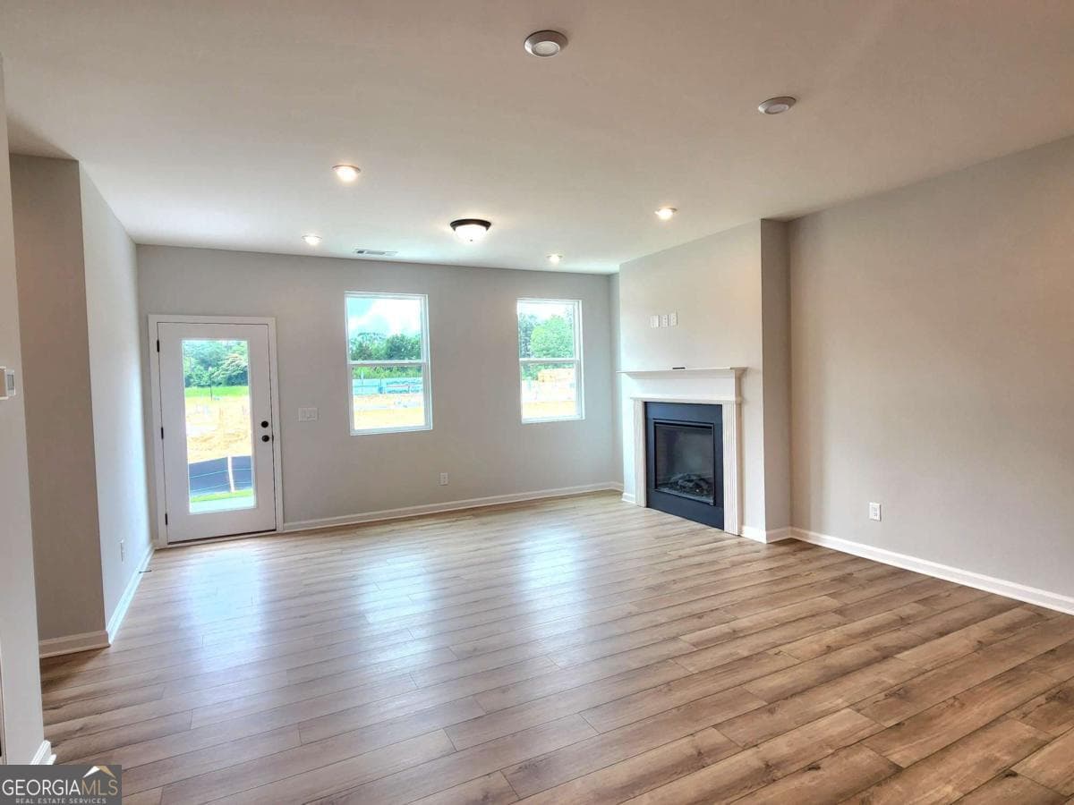 3 bedroom, 2.5 bathroom townhouse for rent at 848 Leraes Way, Loganville, GA 30052 for $2,300 a month — photo 5