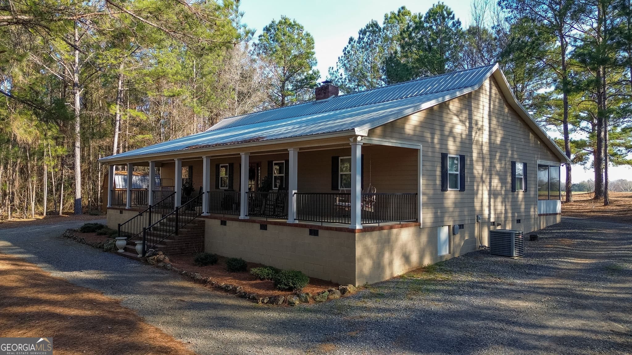 3 bedroom, 2 bathroom, 1,860 sq ft farm for sale at 721 Thrasher Road, Plains, GA 31780 — photo 1 of 27