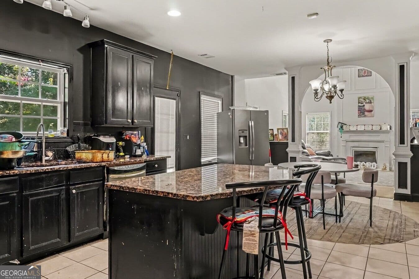 5 bedroom, 3 bathroom, 3,130 sq ft single family residence for sale at 1905 Buford Court, Conyers, GA 30095 — photo 4