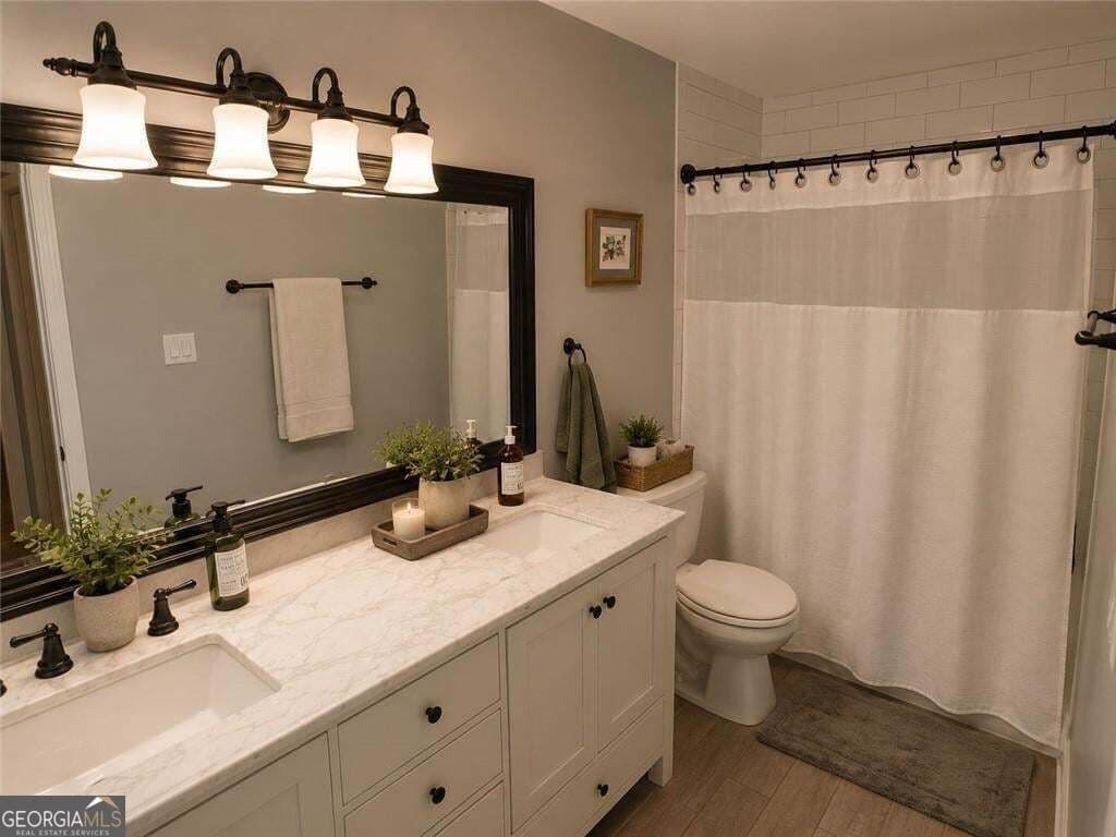 2 bedroom, 1 bathroom, 1,051 sq ft condominium for sale at 5149 Roswell Road 1, Atlanta, GA 30342 — photo 7