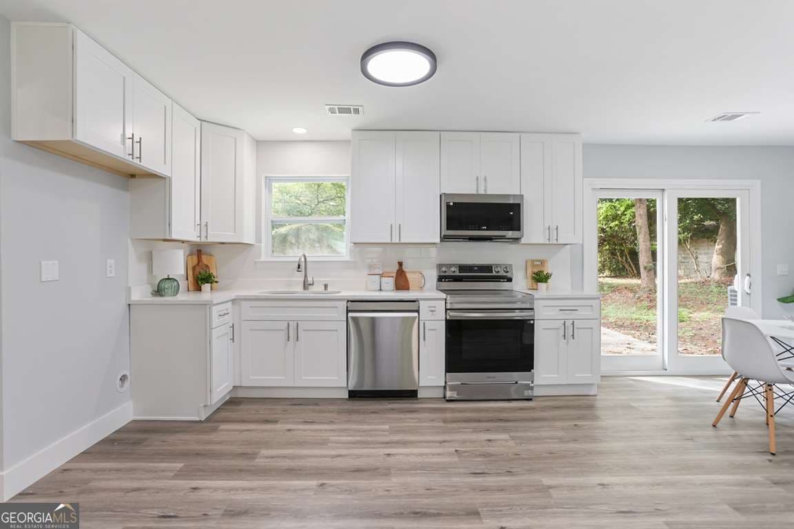 4 bedroom, 2 bathroom, 1,593 sq ft single family residence for sale at 206 Paradise Drive, Savannah, GA 31406 — photo 9