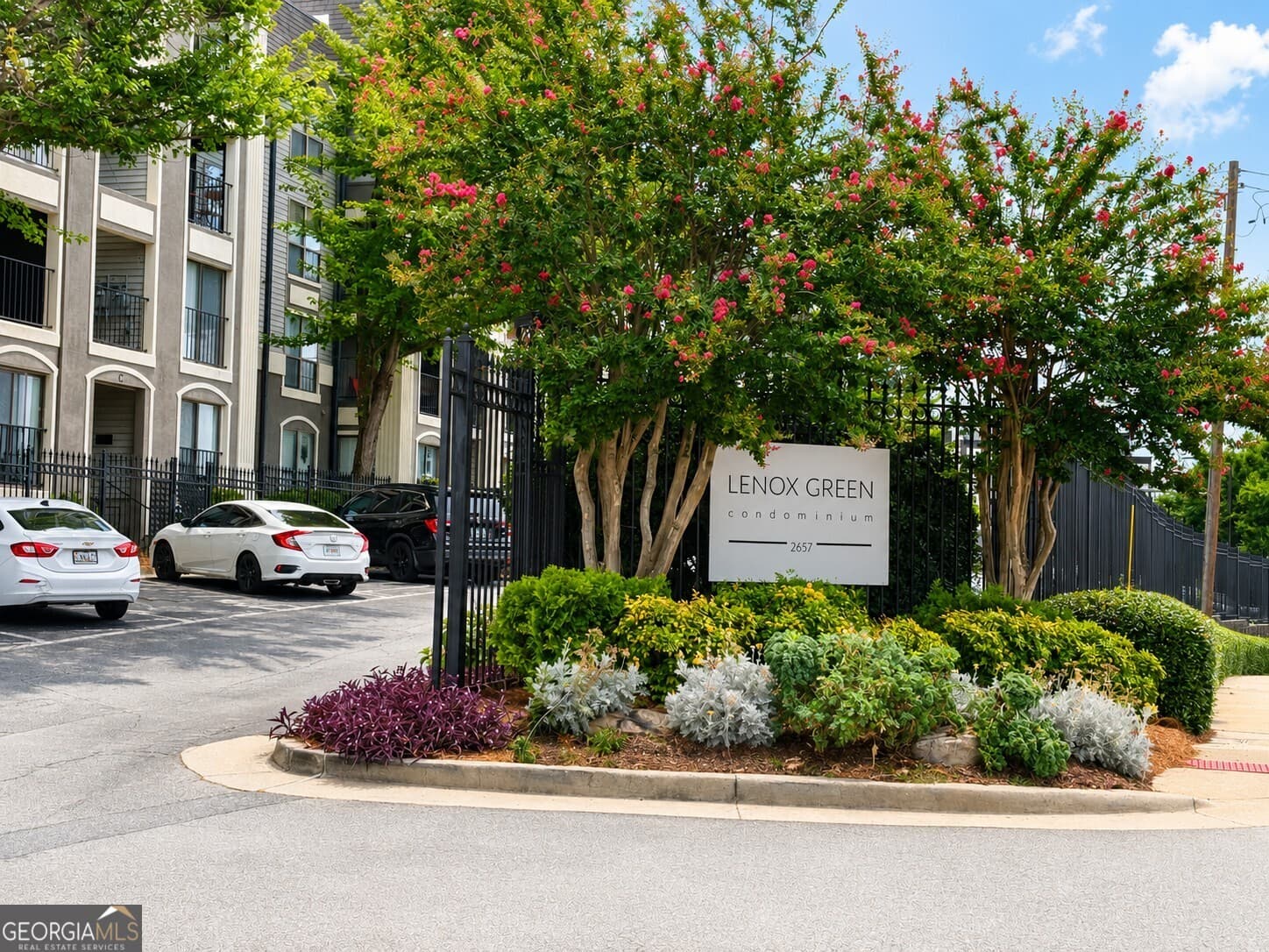 2 bedroom, 2 bathroom, 949 sq ft condominium for sale at 2657 Lenox Road APT 181, Atlanta, GA 30324 — photo 8