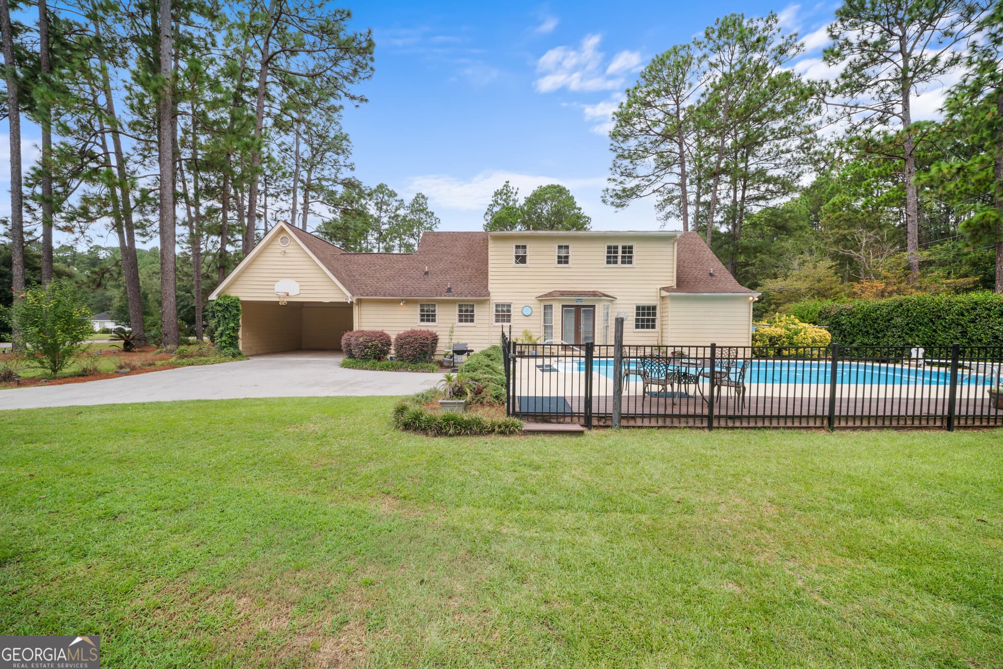 5 bedroom, 2.5 bathroom, 2,782 sq ft single family residence for sale at 406 Pony Trail, Statesboro, GA 30458 — photo 3