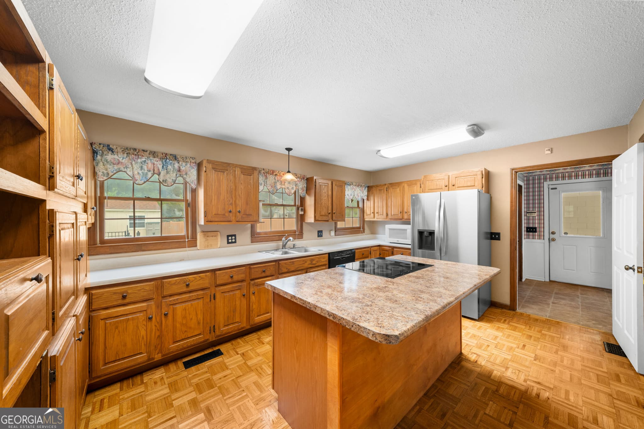 5 bedroom, 2.5 bathroom, 2,782 sq ft single family residence for sale at 406 Pony Trail, Statesboro, GA 30458 — photo 10