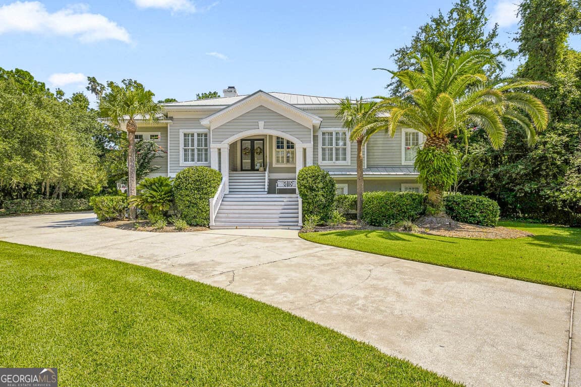 5 bedroom, 4 bathroom, 3,940 sq ft single family residence for sale at 507 Palm Harbor Road, St. Simons, GA 31522 — photo 2