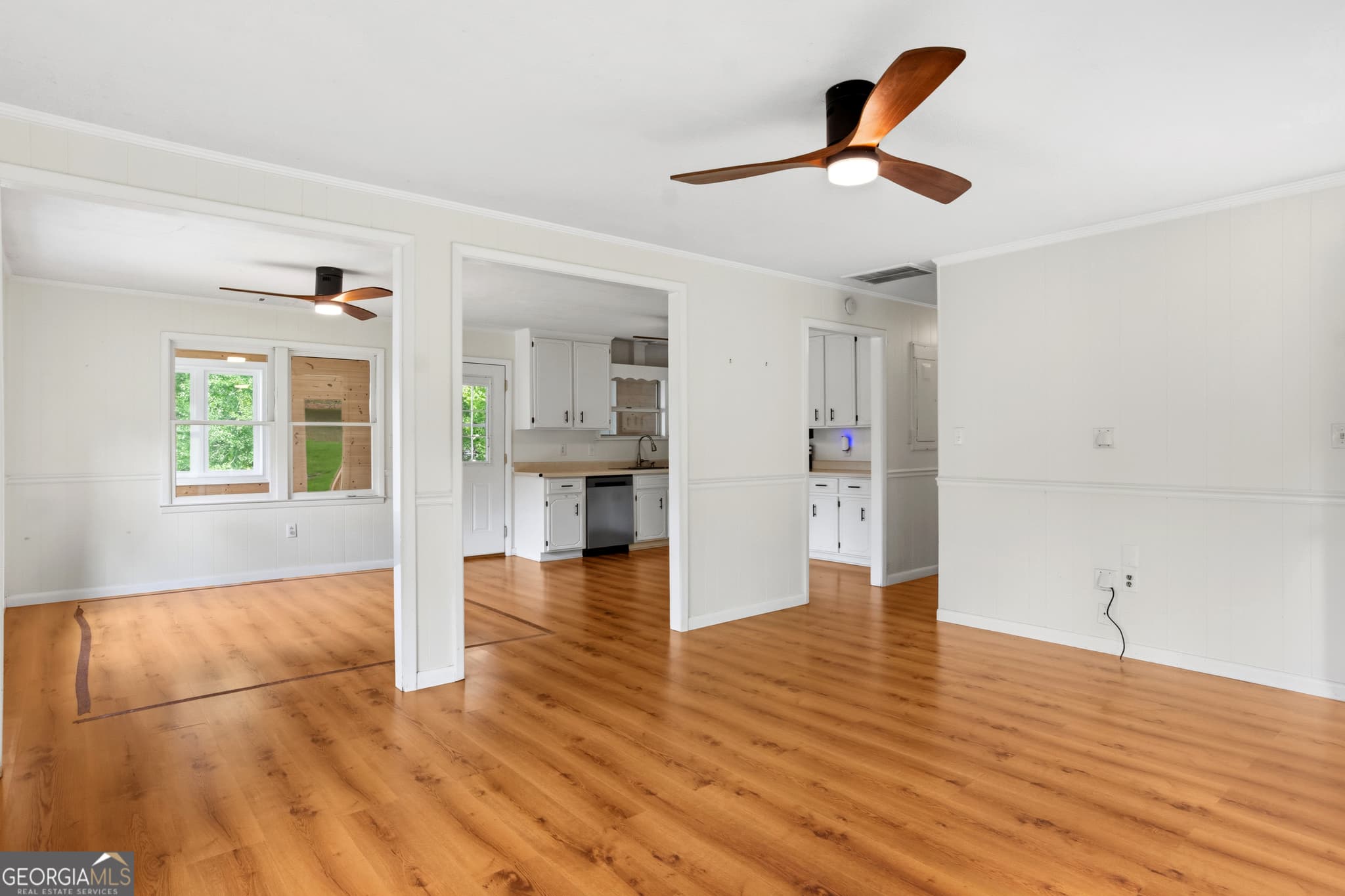 5 bedroom, 2 bathroom single family residence for sale at 138 Cedar Lake Drive, Sparta, GA 31087 — photo 5
