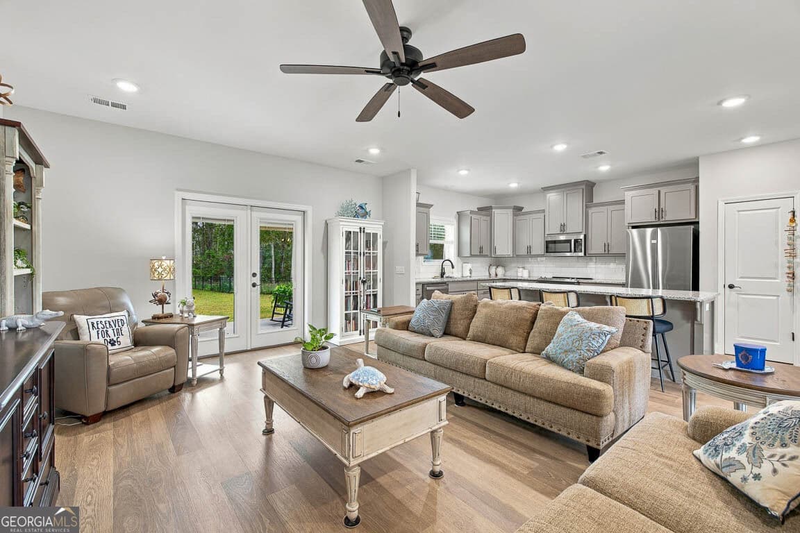 3 bedroom, 2 bathroom, 1,966 sq ft single family residence for sale at 60 Fairwinds Drive, Waverly, GA 31565 — photo 6