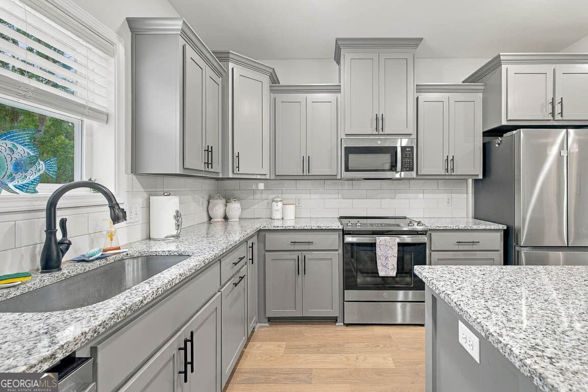 3 bedroom, 2 bathroom, 1,966 sq ft single family residence for sale at 60 Fairwinds Drive, Waverly, GA 31565 — photo 9
