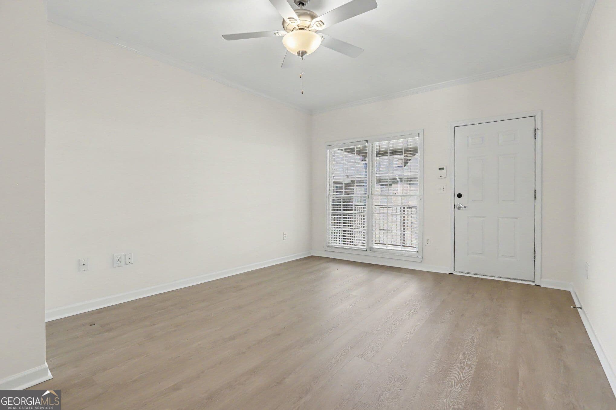 2 bedroom, 2 bathroom, 1,090 sq ft condominium for sale at 3675 Peachtree Road 34, Atlanta, GA 30319 — photo 6