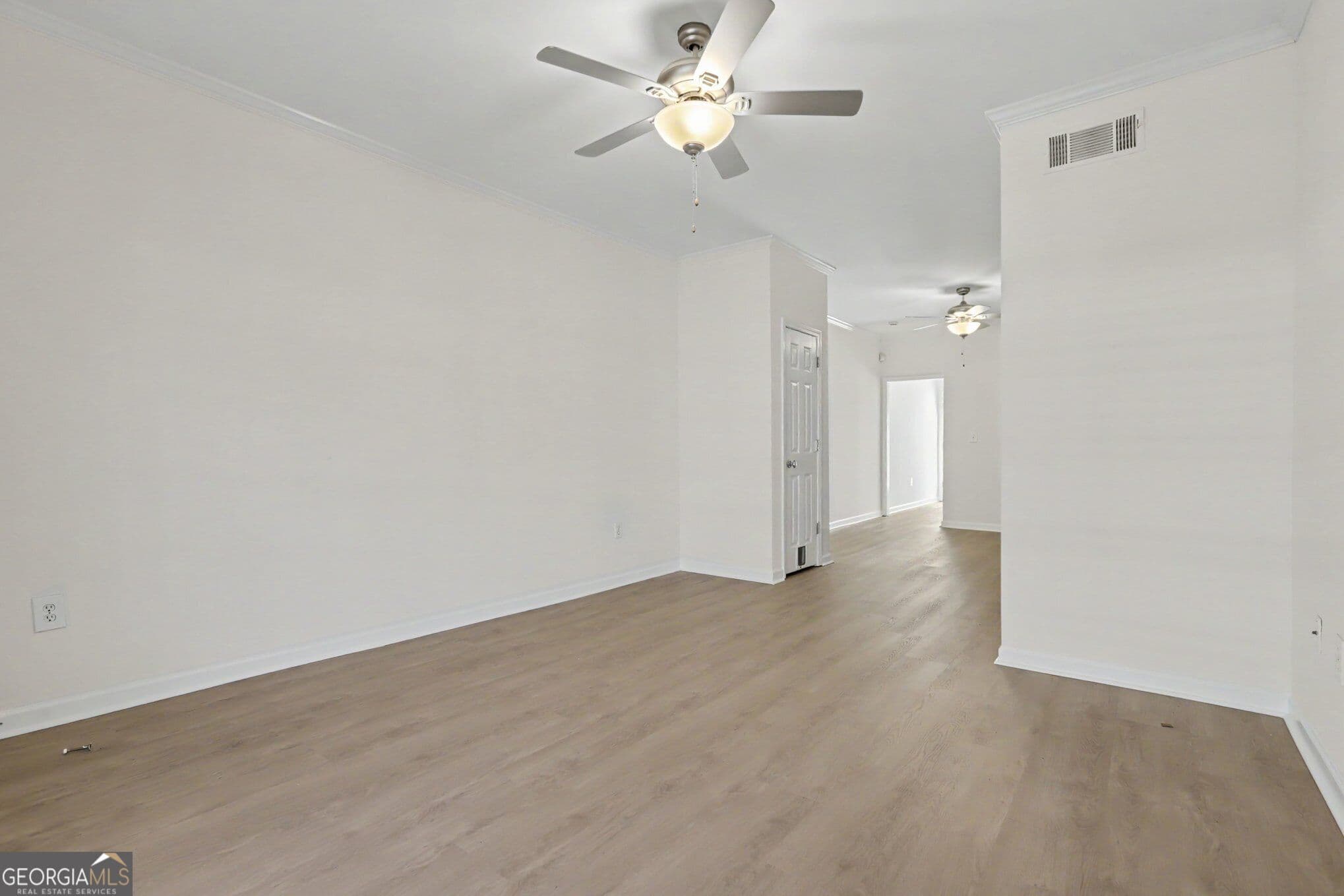 2 bedroom, 2 bathroom, 1,090 sq ft condominium for sale at 3675 Peachtree Road 34, Atlanta, GA 30319 — photo 7