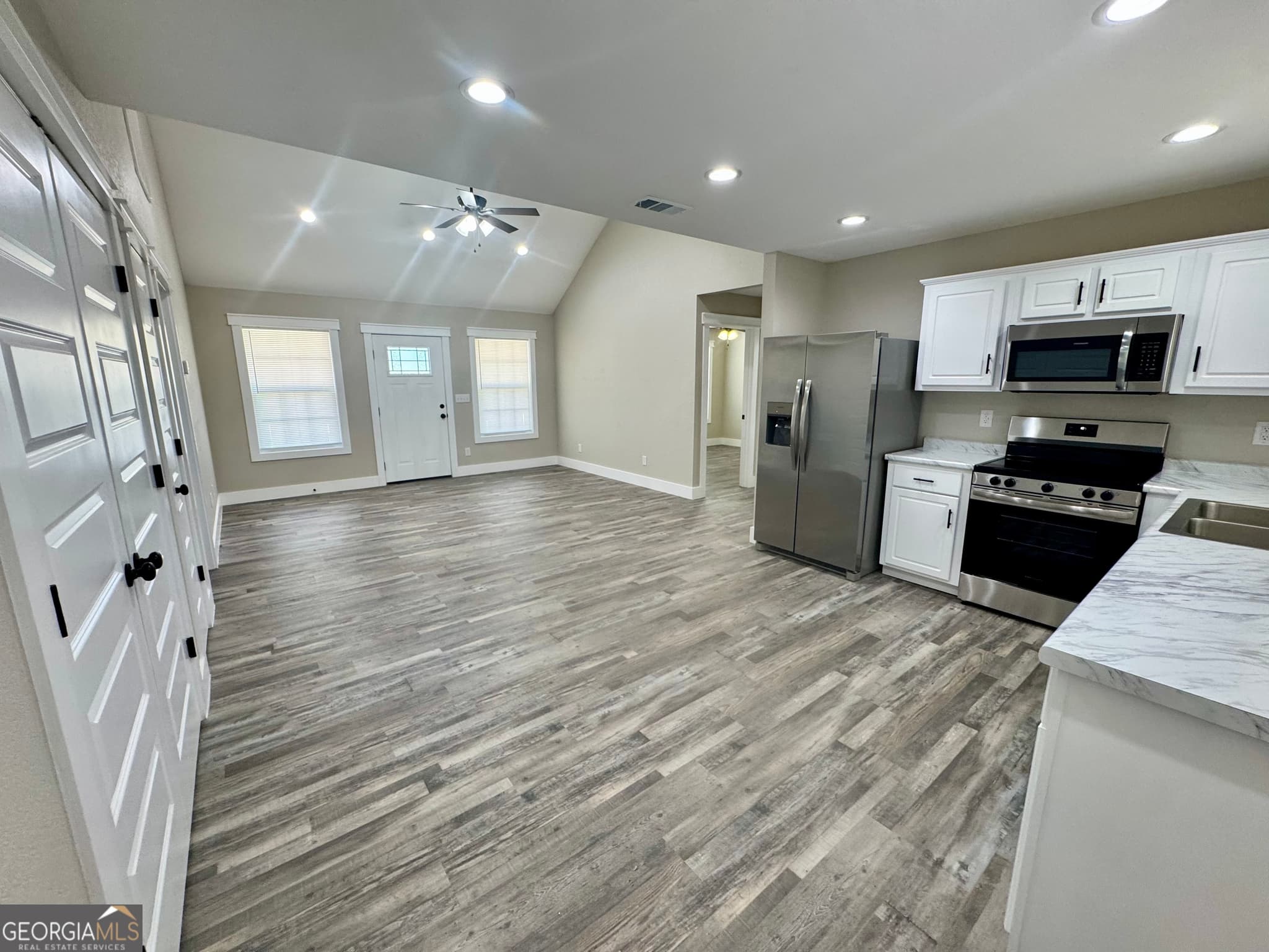 3 bedroom, 2 bathroom, 1,200 sq ft single family residence for sale at 903 Moxley Drive, Vidalia, GA 30474 — photo 6