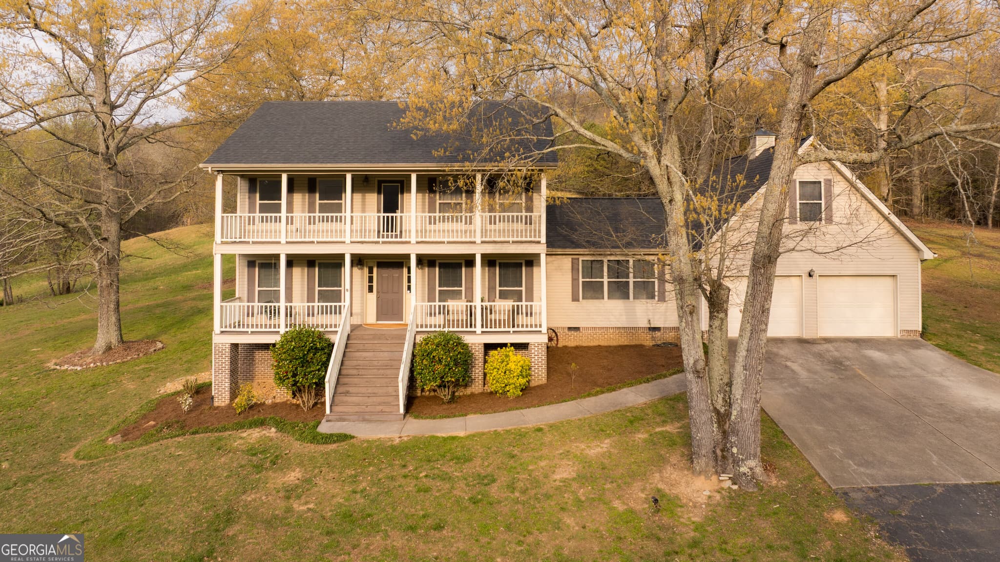 4 bedroom, 3 bathroom, 2,328 sq ft single family residence for sale at 8040 Hog Jowl Road, Chickamauga, GA 30707 — photo 4