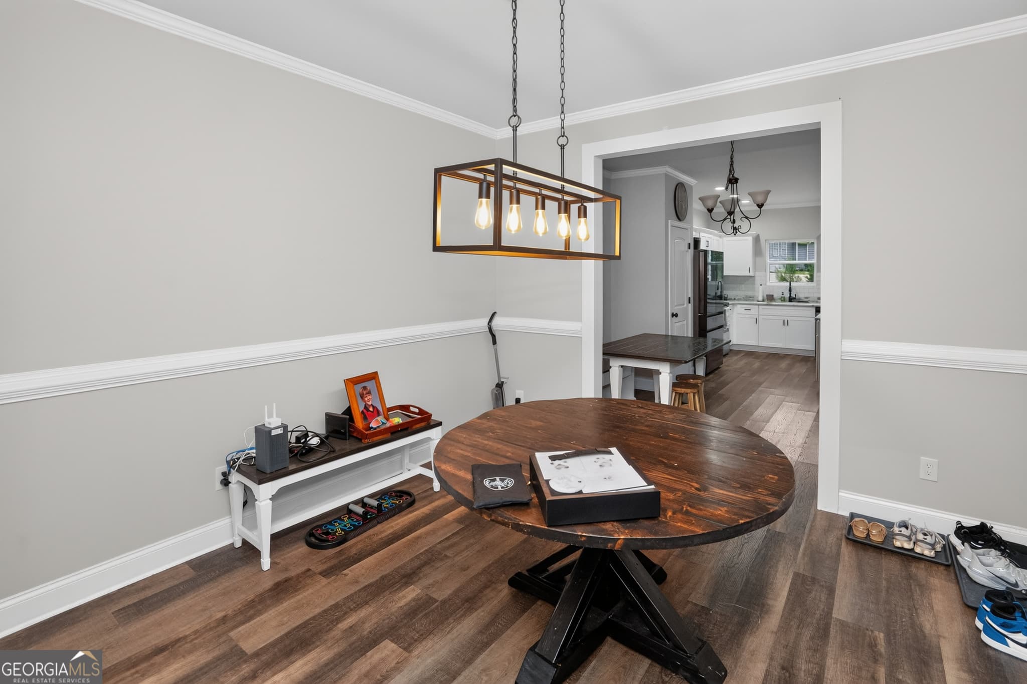 5 bedroom, 3 bathroom, 2,716 sq ft single family residence for sale at 207 Dixon Circle, Williamson, GA 30292 — photo 8