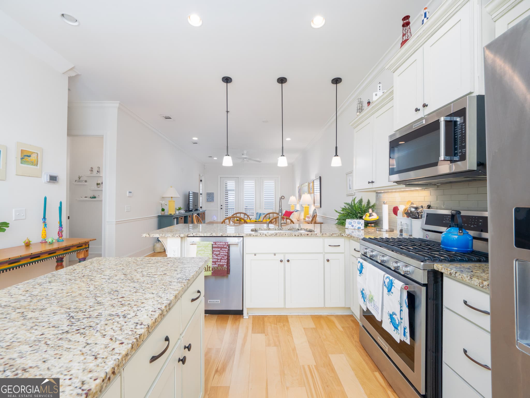 4 bedroom, 3.5 bathroom, 1,832 sq ft townhouse for sale at 274 Turtle Track Lane, Jekyll Island, GA 31527 — photo 5
