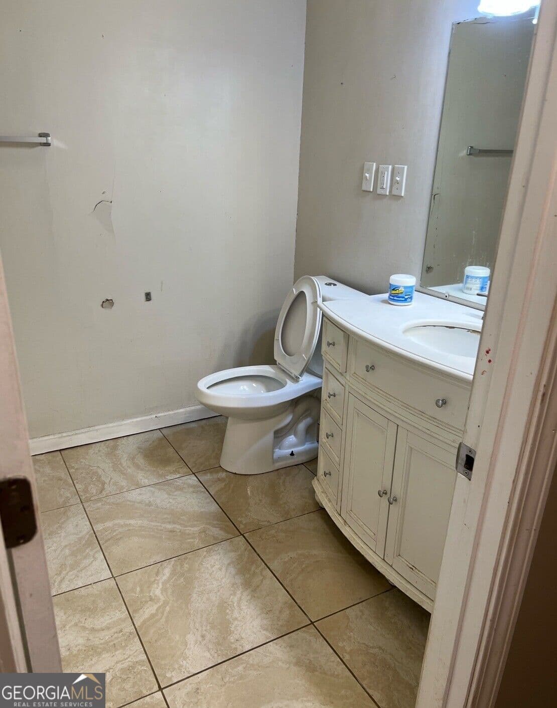 4 bedroom, 2 bathroom, 1,980 sq ft single family residence for sale at 1710 Rosewood Drive, Griffin, GA 30223 — photo 9