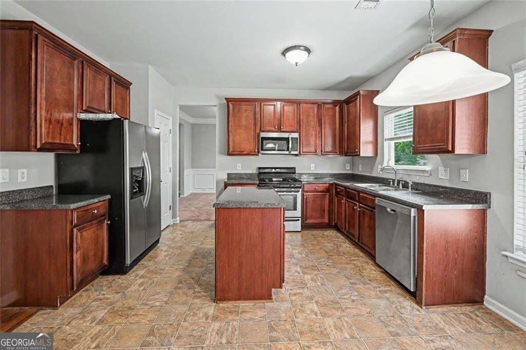 4 bedroom, 2.5 bathroom, 3,559 sq ft single family residence for rent at 1230 Grey Rock Way, Suwanee, GA 30024 for $2,300 a month — photo 7