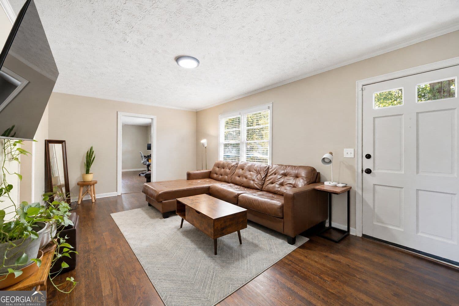 3 bedroom, 2 bathroom, 1,927 sq ft single family residence for sale at 1035 Dell Avenue, Smyrna, GA 30080 — photo 2