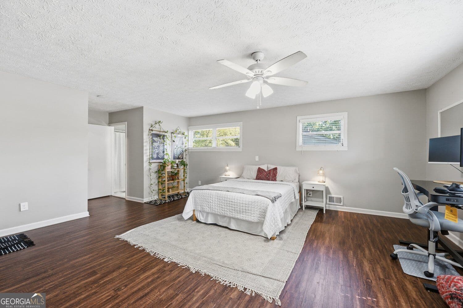3 bedroom, 2 bathroom, 1,927 sq ft single family residence for sale at 1035 Dell Avenue, Smyrna, GA 30080 — photo 9