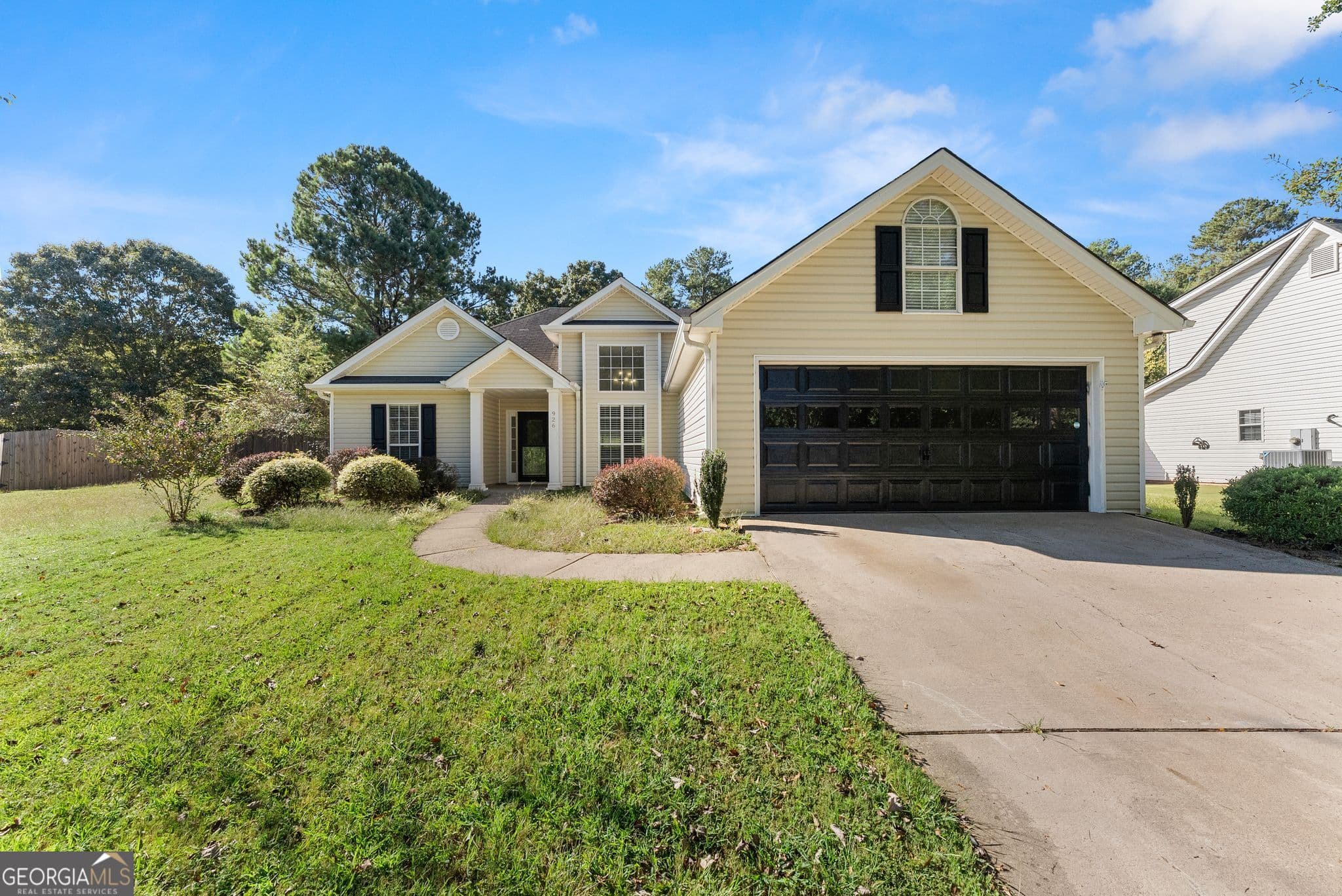 3 bedroom, 2 bathroom, 1,491 sq ft single family residence for sale at 926 Lochwolde Lane, Bethlehem, GA 30620 — photo 4