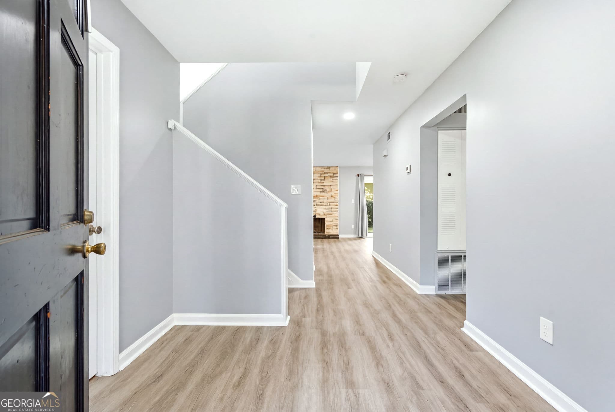 4 bedroom, 2.5 bathroom, 1,902 sq ft townhouse for sale at 6340 Brandywine Trail, Peachtree Corners, GA 30092 — photo 10