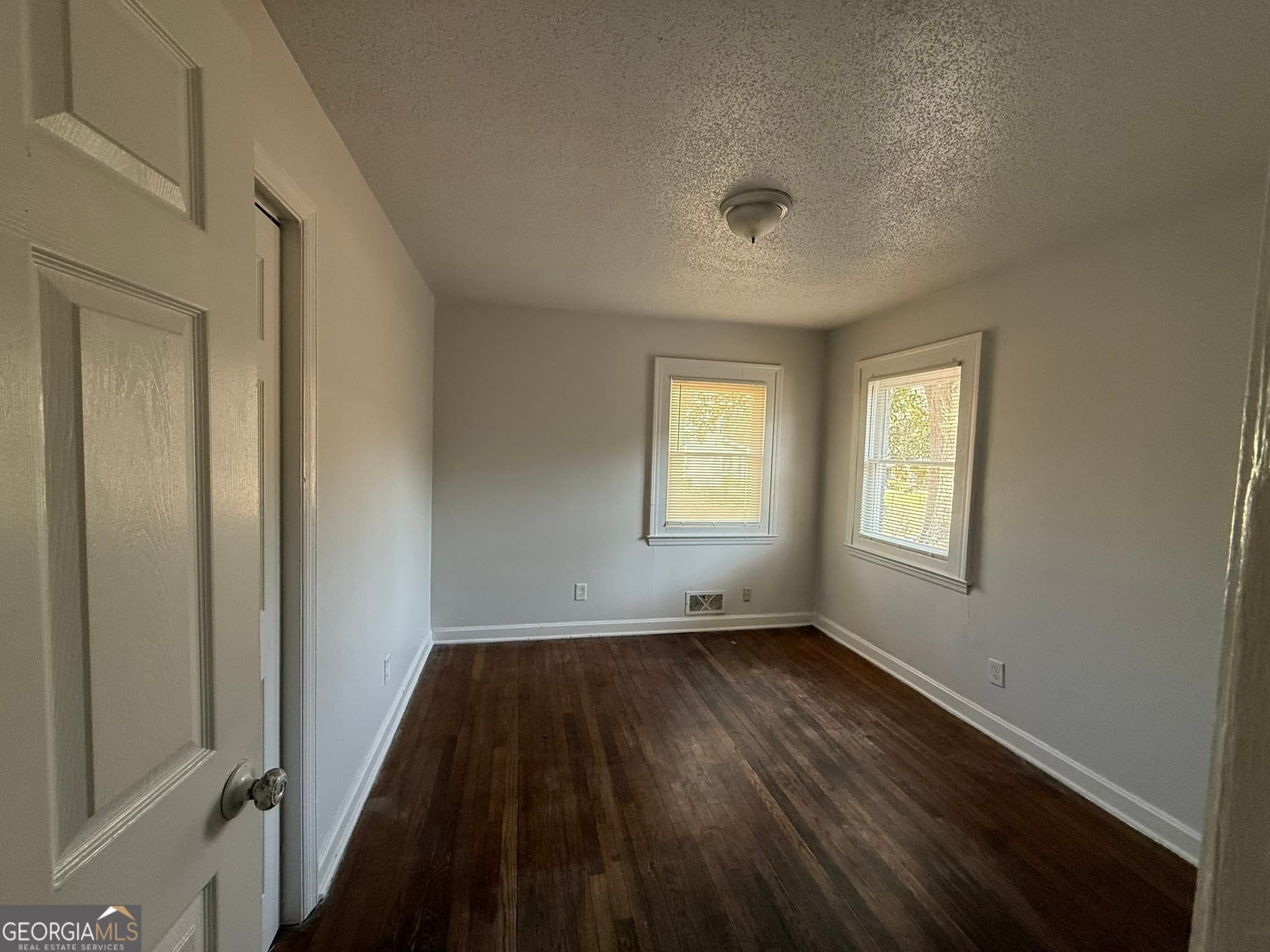multi family for sale at 2049 Chicago Avenue, Atlanta, GA 30314 — photo 9