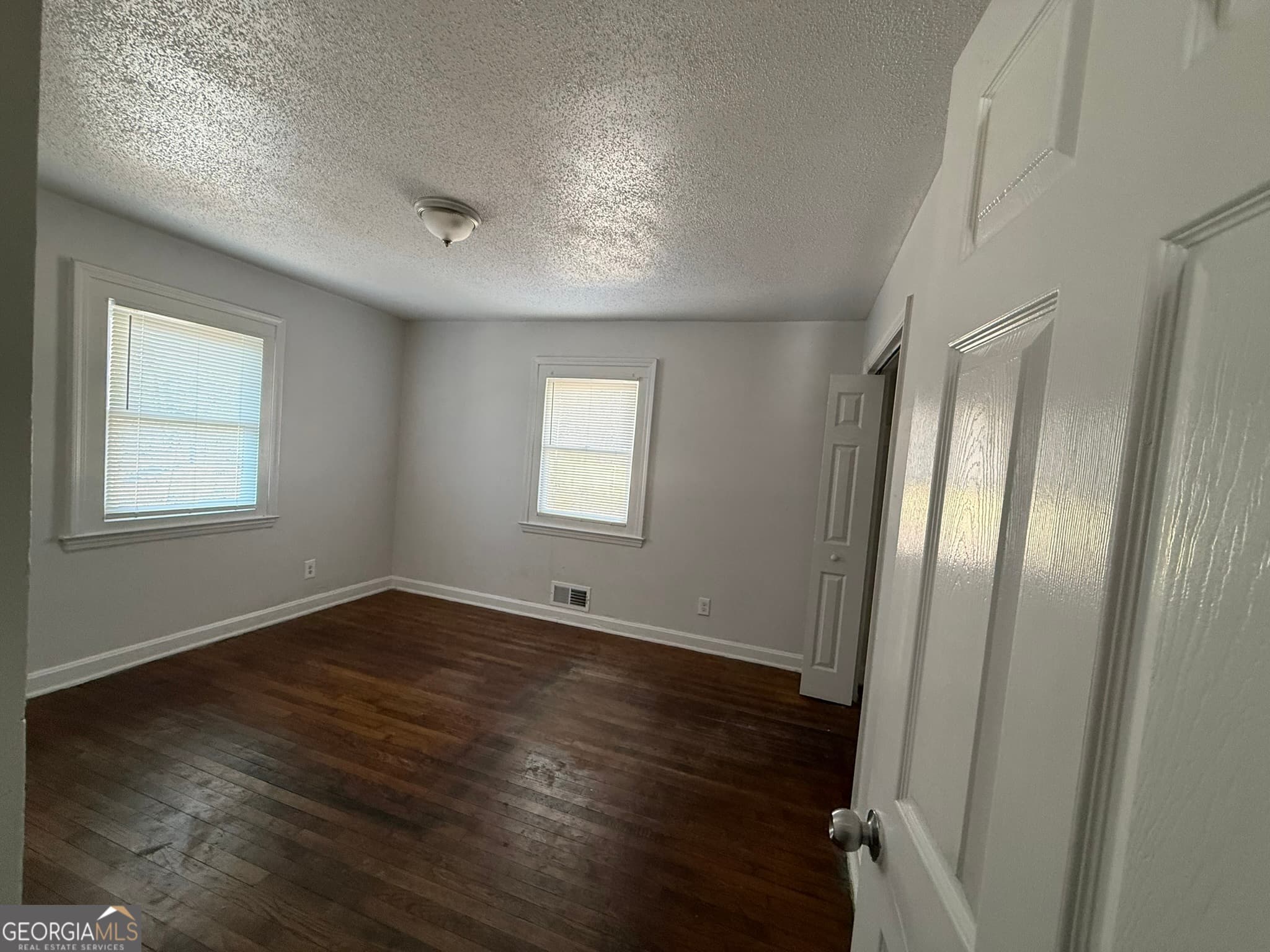 multi family for sale at 2049 Chicago Avenue, Atlanta, GA 30314 — photo 10