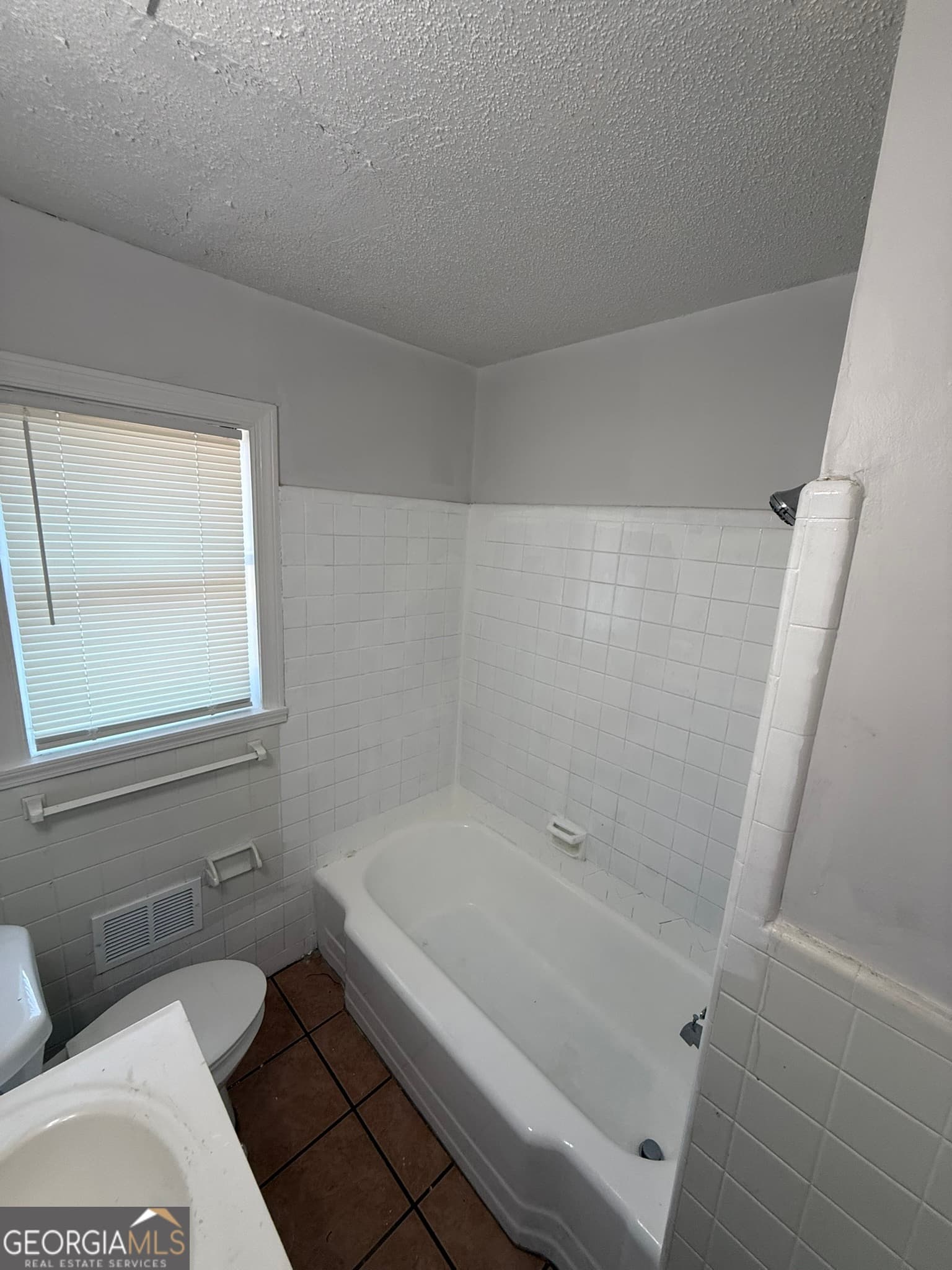 multi family for sale at 2049 Chicago Avenue, Atlanta, GA 30314 — photo 8
