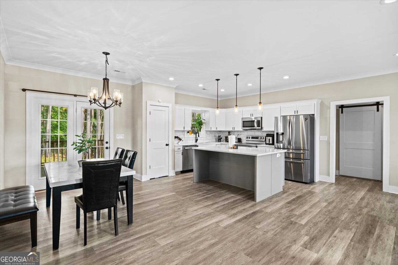 3 bedroom, 2 bathroom, 2,076 sq ft single family residence for sale at 3182 Crow Road, Dalton, GA 30721 — photo 9