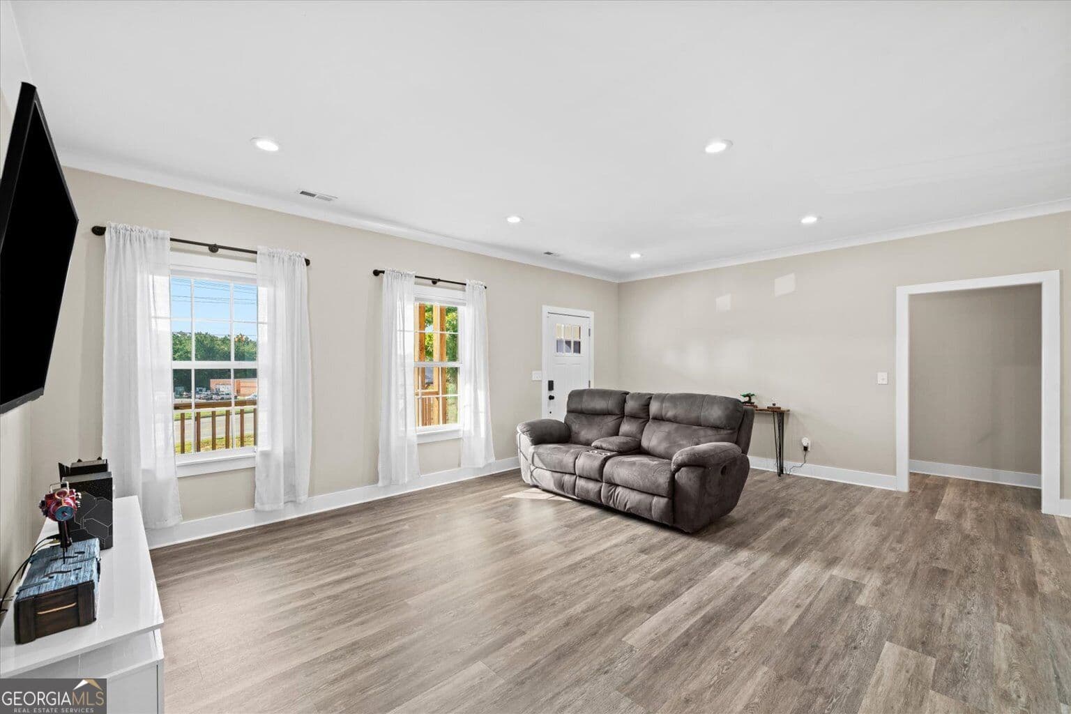 3 bedroom, 2 bathroom, 2,076 sq ft single family residence for sale at 3182 Crow Road, Dalton, GA 30721 — photo 8