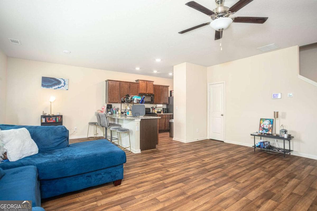 3 bedroom, 2.5 bathroom single family residence for sale at 460 Meadowbend Circle, Athens, GA 30606 — photo 7