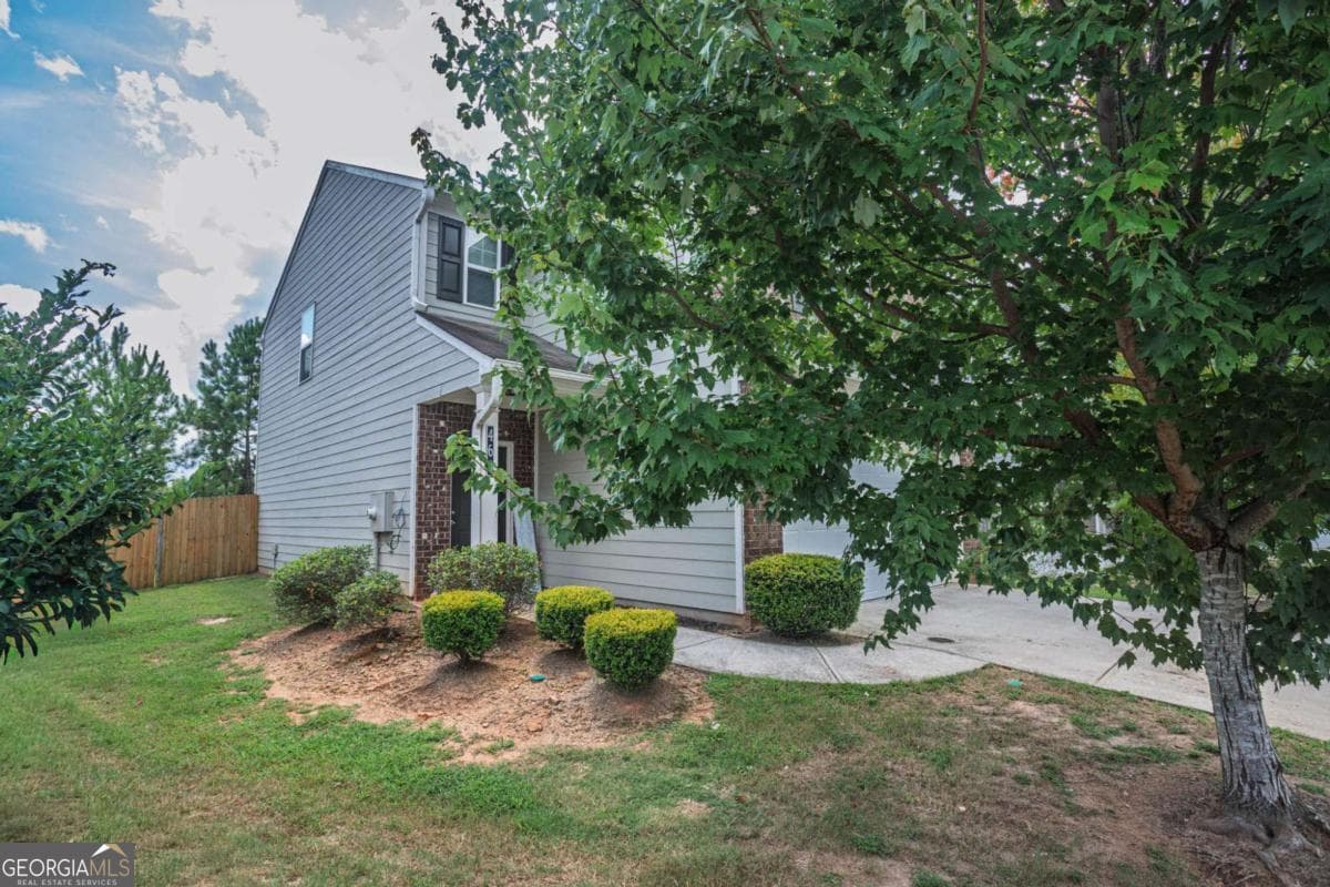 3 bedroom, 2.5 bathroom single family residence for sale at 460 Meadowbend Circle, Athens, GA 30606 — photo 3