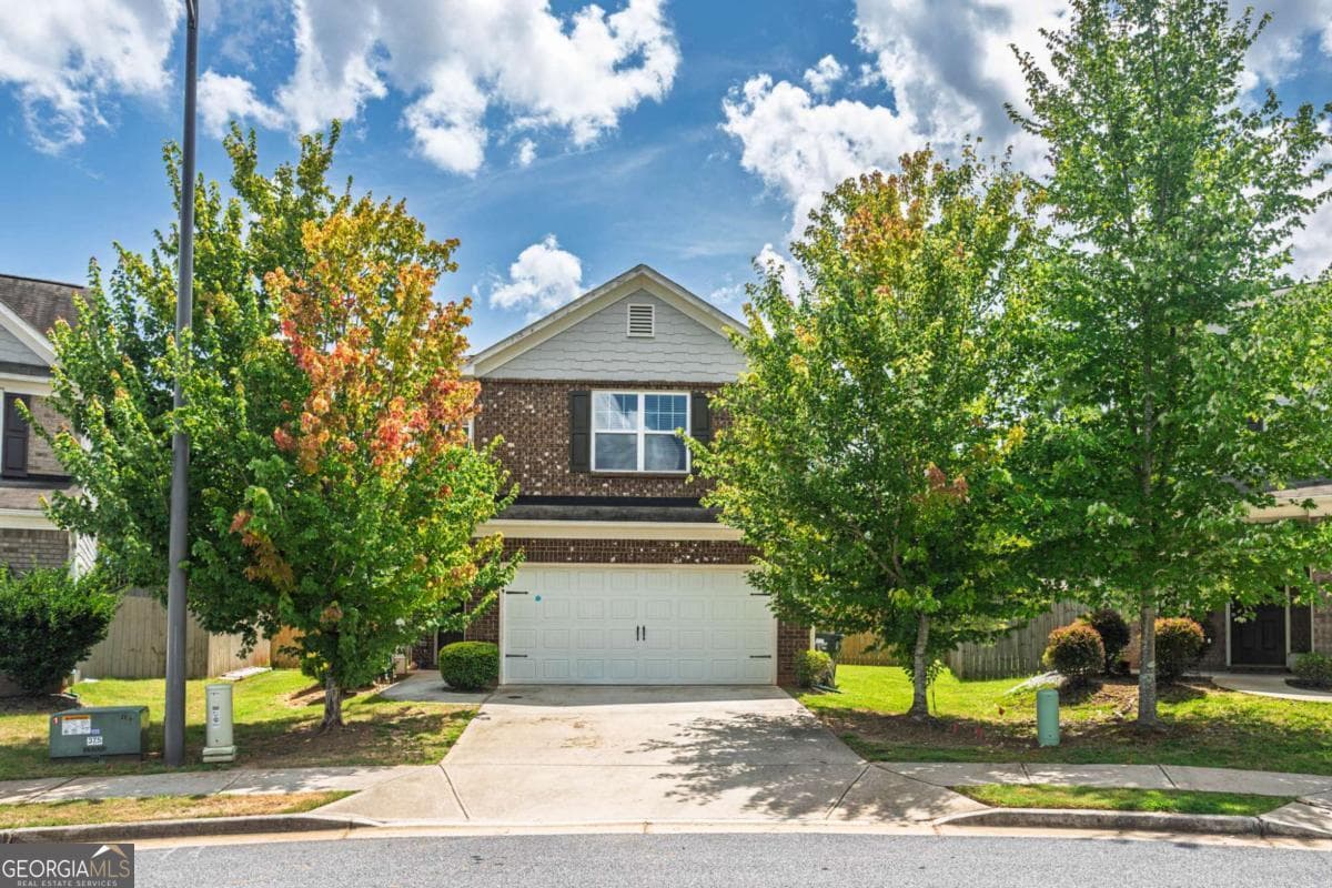 3 bedroom, 2.5 bathroom single family residence for sale at 460 Meadowbend Circle, Athens, GA 30606 — photo 1 of 35